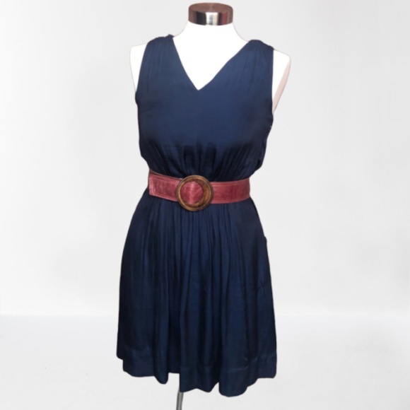 Banana Republic Dresses & Skirts - Banana Republic silky navy blue sleeveless dress 0